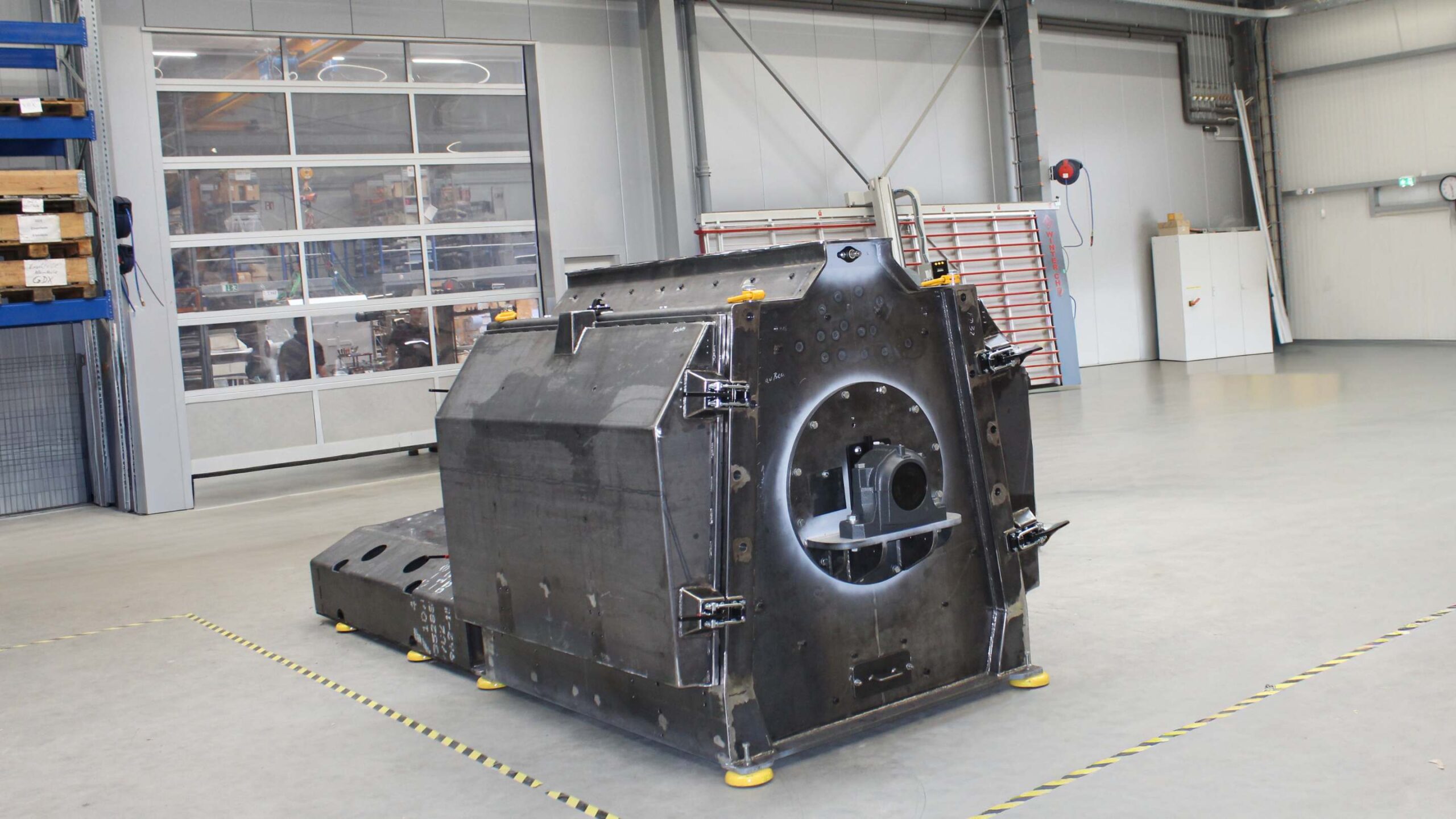 Hammer mill FD 32 - robust and reliable design - welded housing 2880x1620